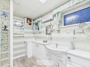 Photo 5- click for photo gallery